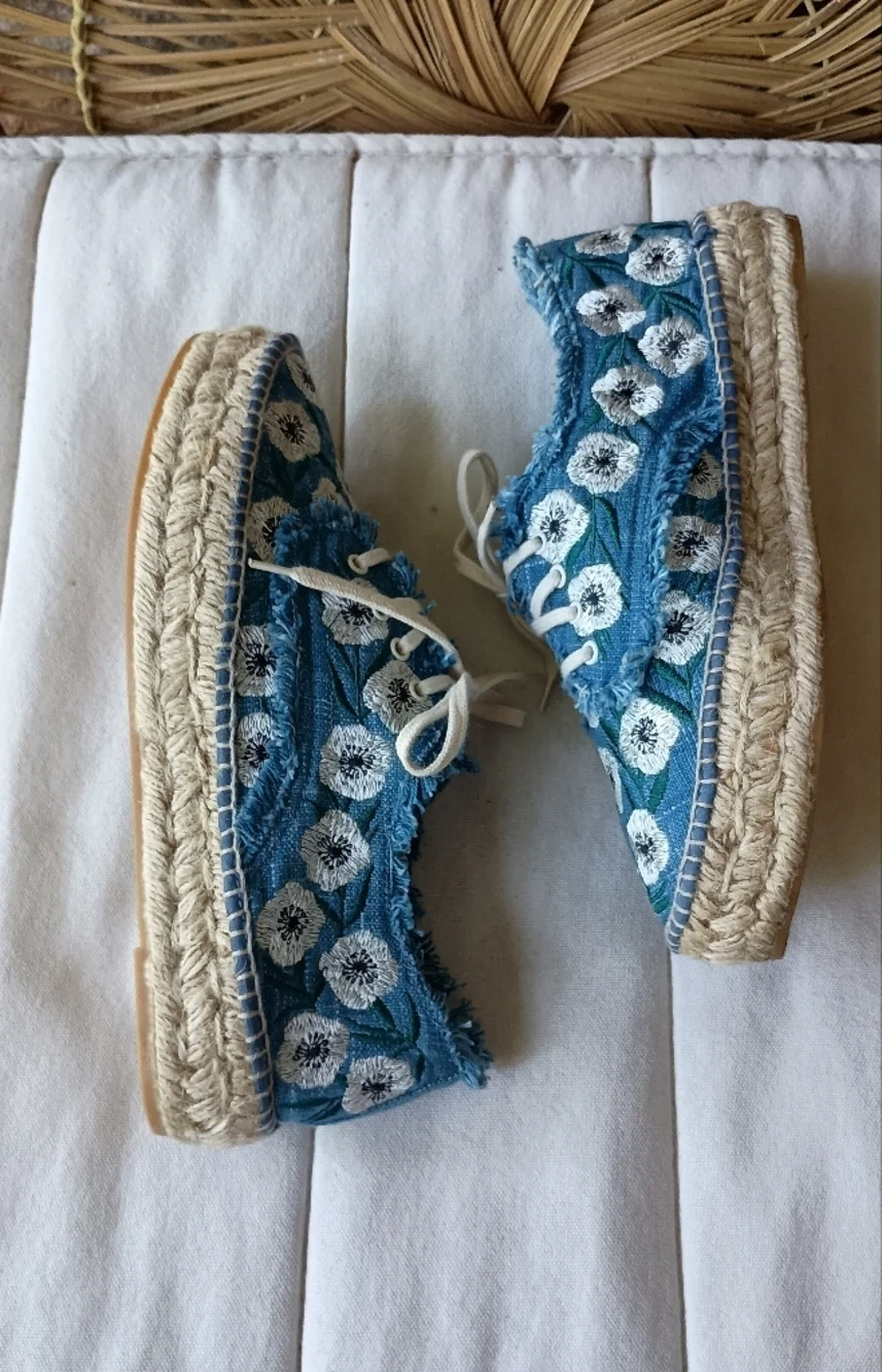 Leoffler Randall Alfie Blue Floral Embroidered Espadrille Sneakers_40